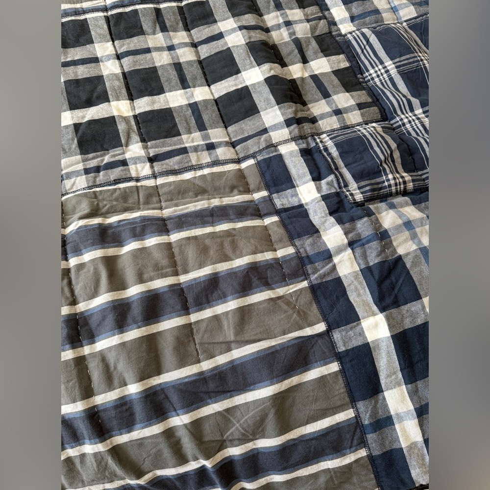 Pottery Barn Teen Plaid Comforter. Twin.